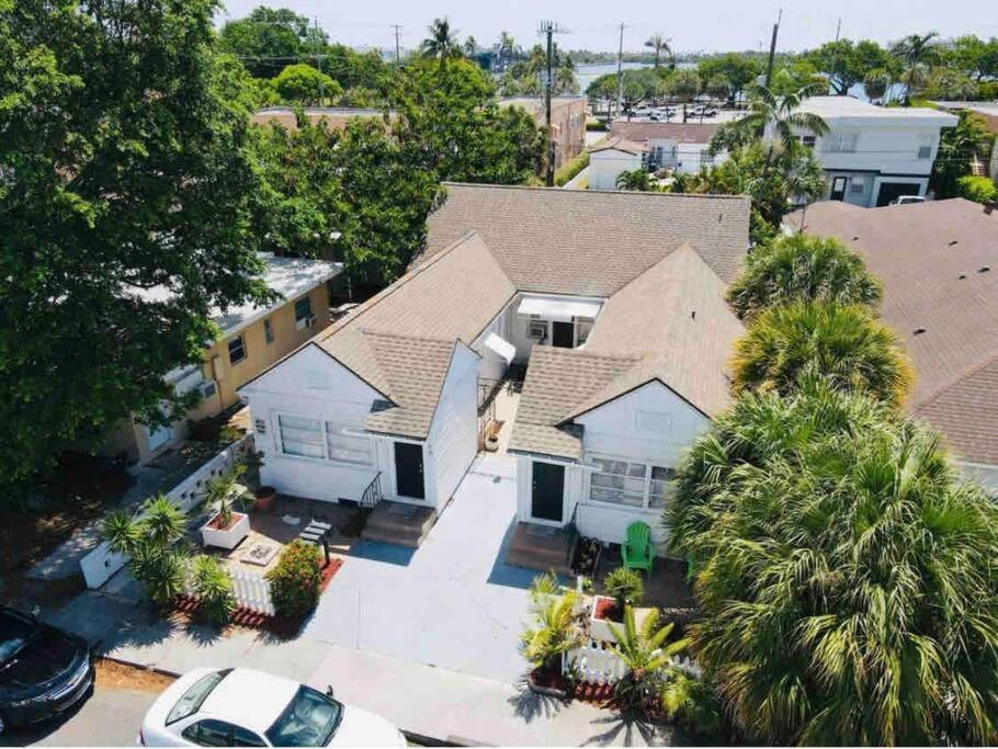 Steps To Beach & Downtown! Cozy Beach Bungalow #1 沃思湖 外观 照片